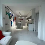 아파트 Eva Worldmap Oasis 2br, 2ba, Free Parking, Balcony 스코페
