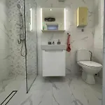 Eva Worldmap Oasis 2br, 2ba, Free Parking, Balcony 아파트 *
