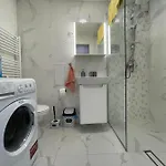 Eva Worldmap Oasis 2br, 2ba, Free Parking, Balcony 아파트