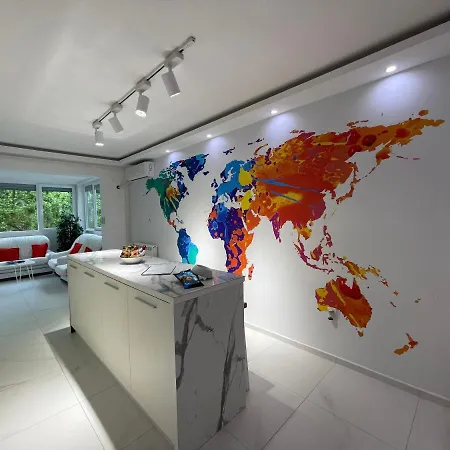 Evas Worldmap Apartment
