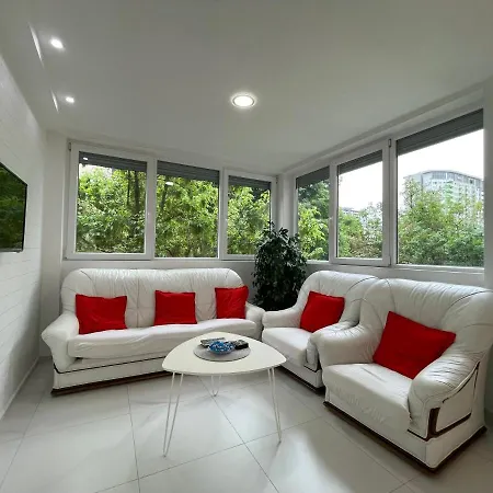 Daire Eva Worldmap Oasis 2br, 2ba, Free Parking, Balcony Üsküp