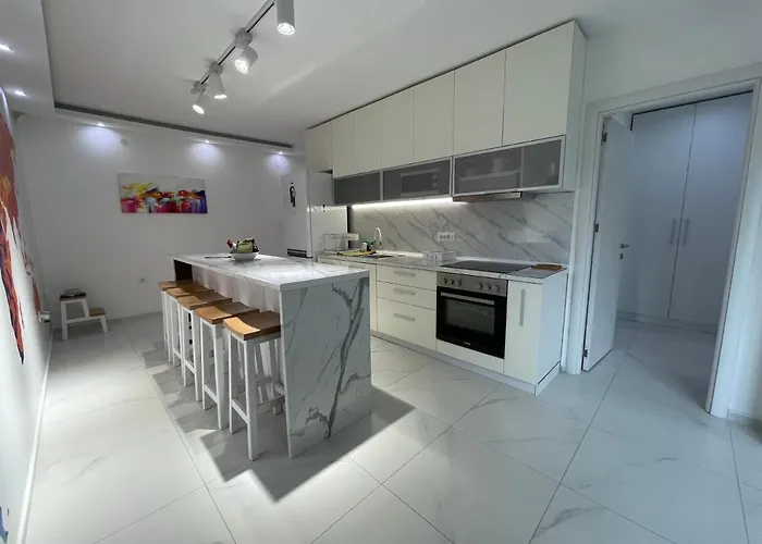 Apartament Eva Worldmap Oasis 2Br, 2Ba, Free Parking, Balcony *