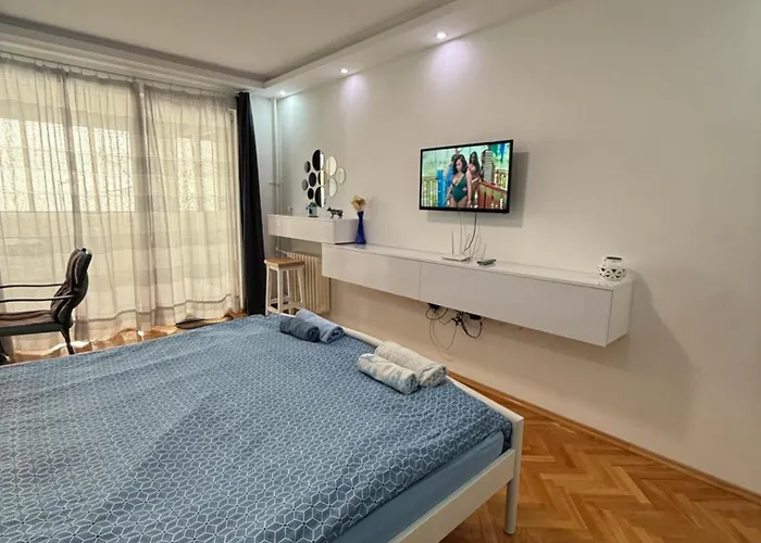 Eva Worldmap Oasis 2Br, 2Ba, Free Parking, Balcony * Skopje